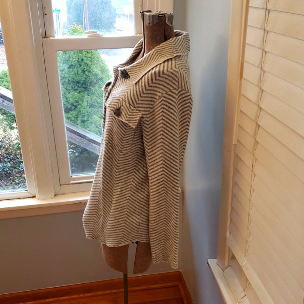 3/$25 Chevron Patterned Soft Button Down Sweater Jacket/ Cardigan - Picture 3 of 6